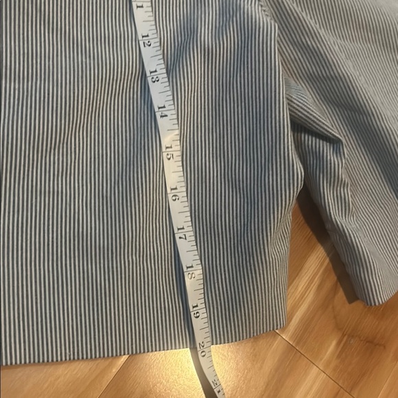 Hilary Radley Blue and White Bermuda Shorts Classic Design - Picture 6 of 7